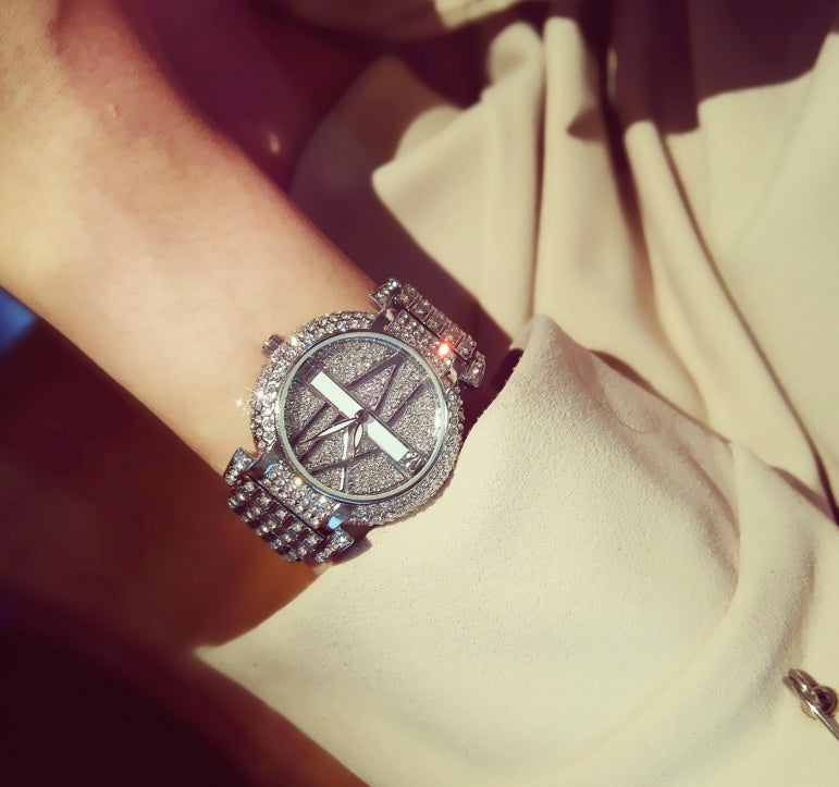 Luxury Diamond Quartz Watch null