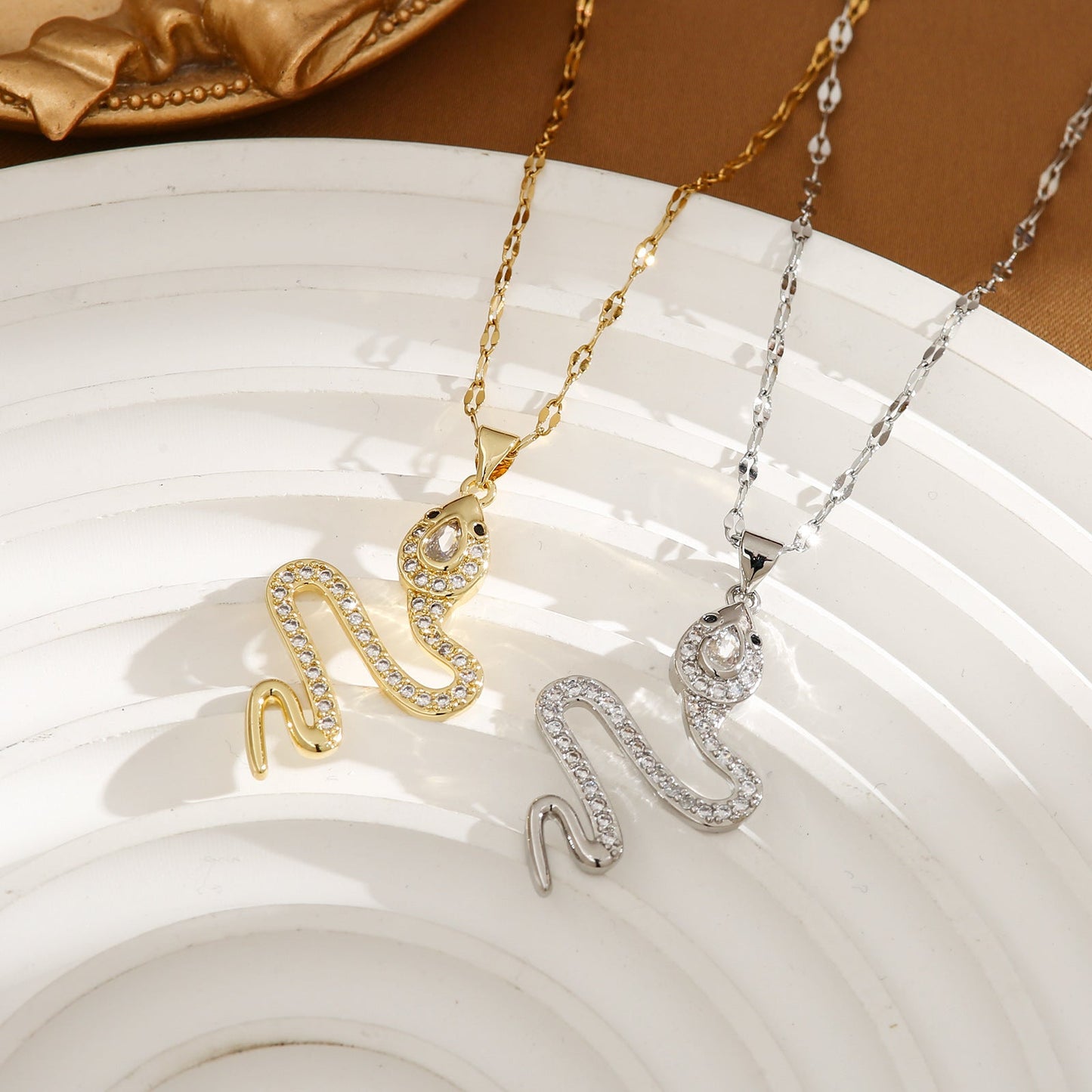 Creative Rhinestone Snake Necklace null