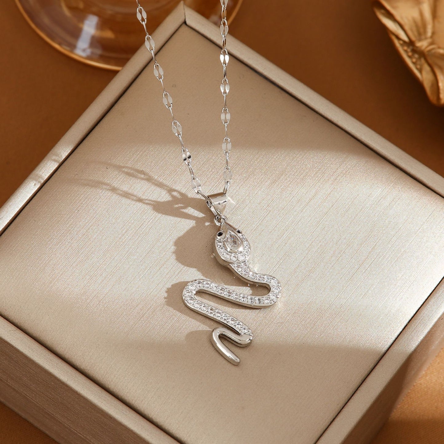 Creative Rhinestone Snake Necklace null