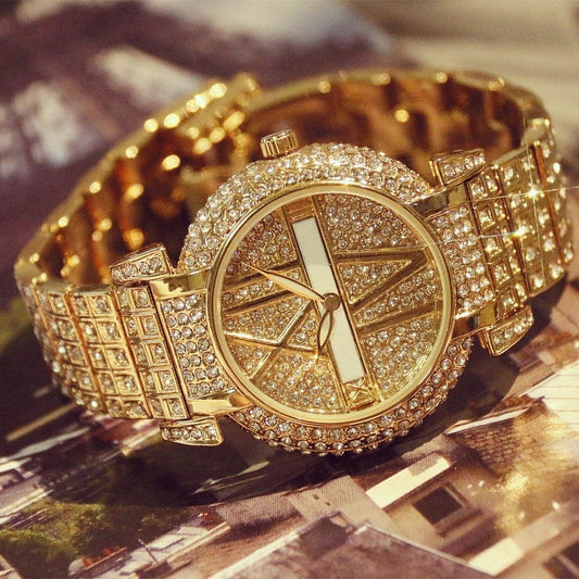 Luxury Diamond Quartz Watch null