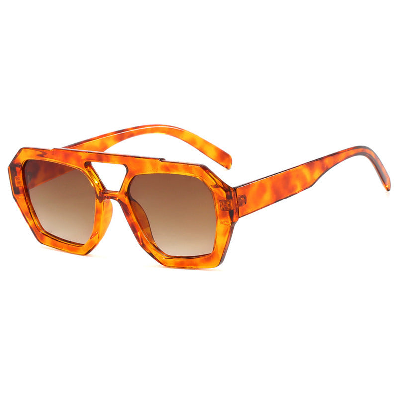 Big Frame Leopard Sunglasses null